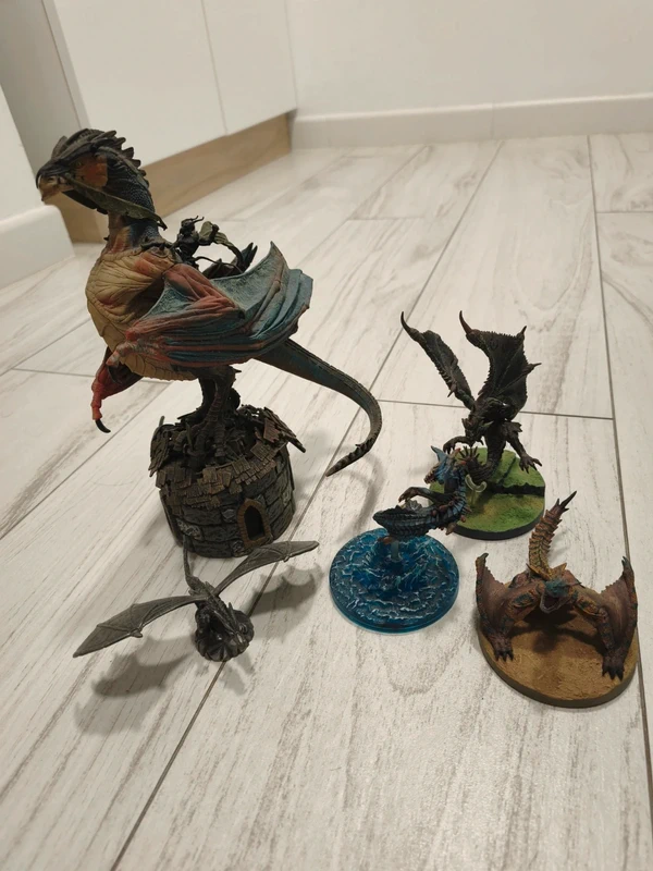 Lore dragones