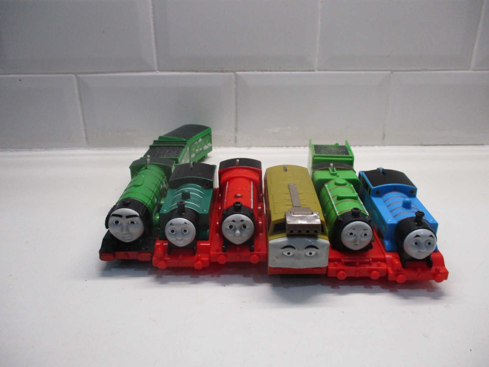 trackmaster thomas the tank engine battery trains thomas all work well