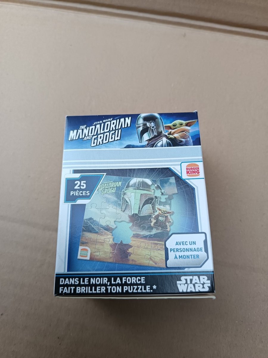JEU MINI PUZZLE STAR WARS MANDALORIAN AND GROCU 25 PIECES BURGER KING