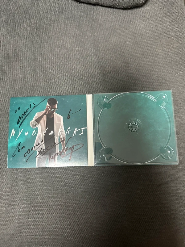El Efecto Nyno Libreto firmado y dedicado