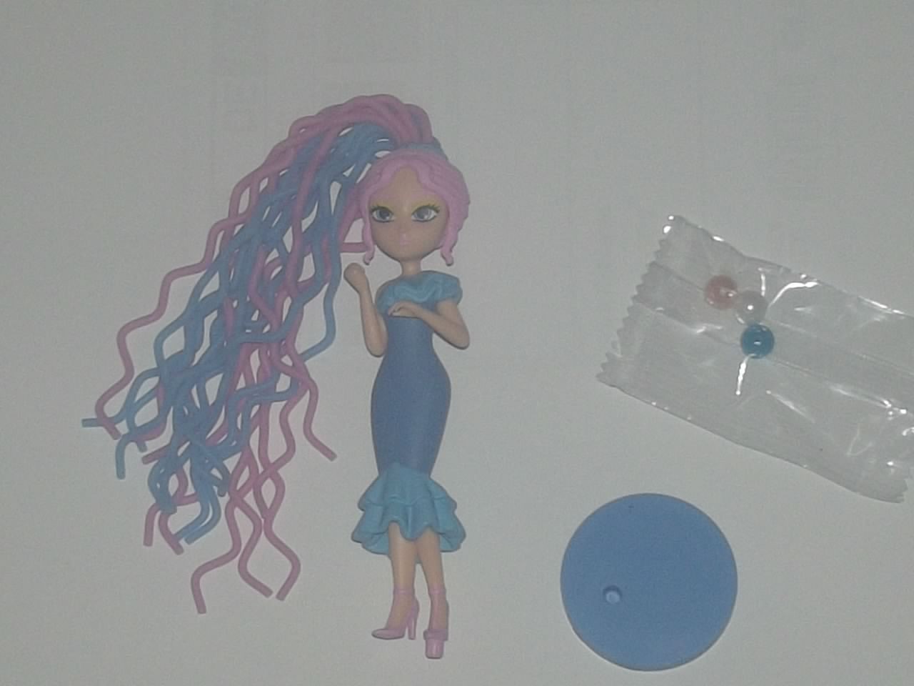 UNA PICCOLA BAMBOLA DI CHIX GIRLS CLUB FASHION DOLLS BLUE OCEAN (29.316)