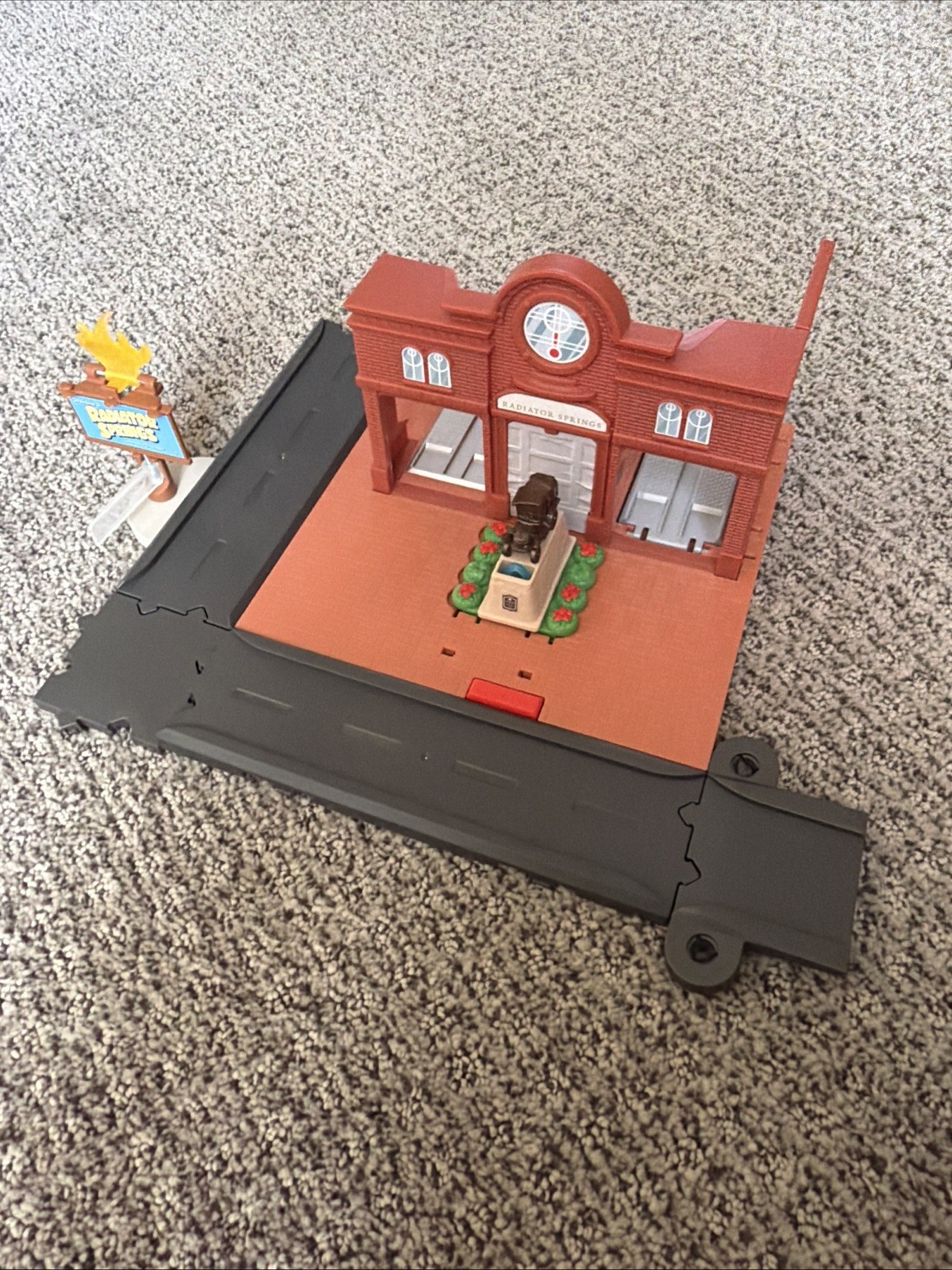 Disney Pixar Cars RARE Reds Fire Station Playset