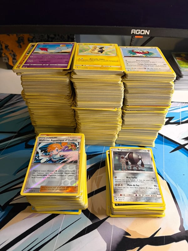 Lots de 1200 co/unco EB + 41 holo + 138 reverse