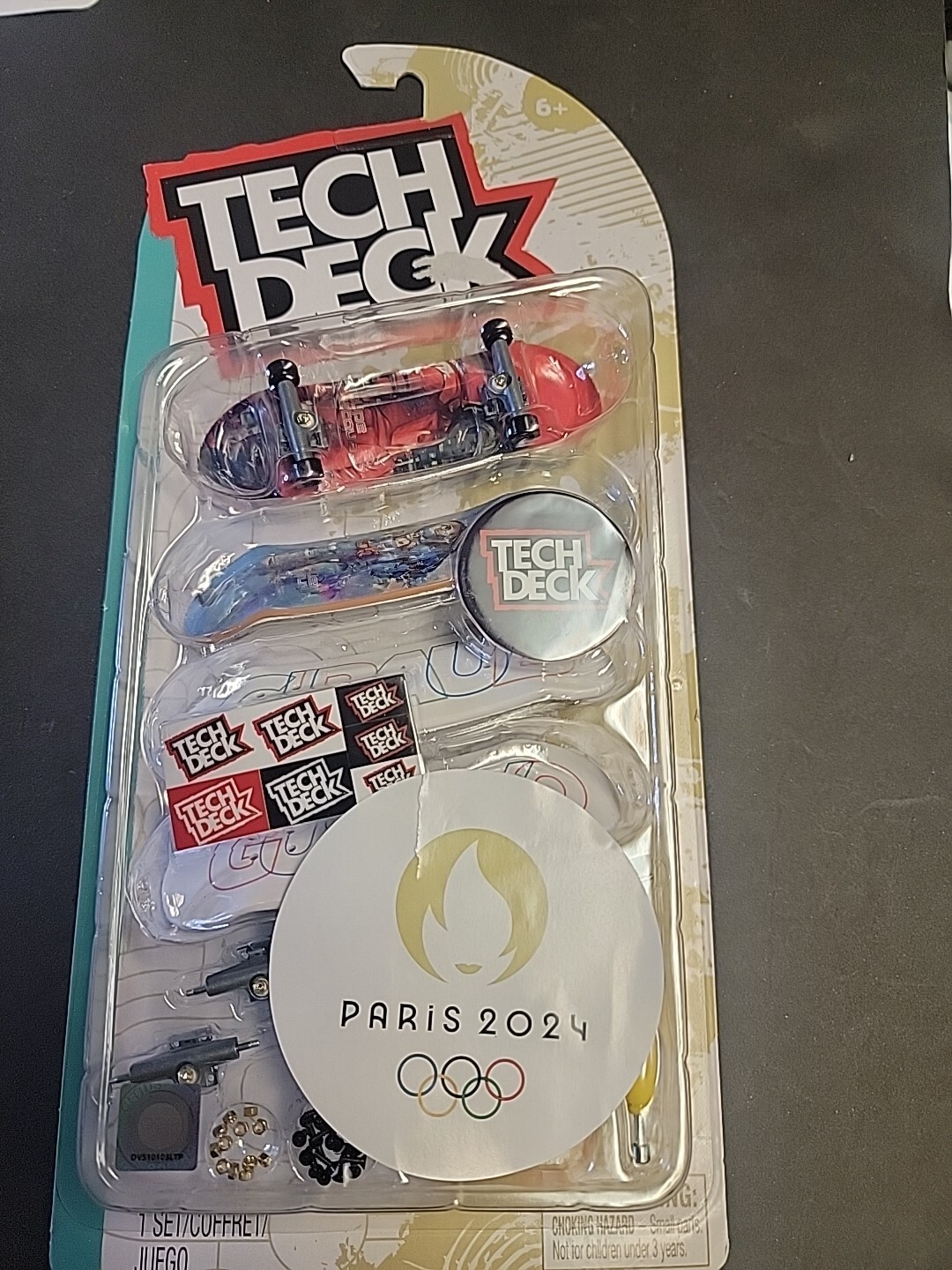 Tech Deck Ultra DLX Confezione da 4 Giochi Olimpici Parigi 2024 Giraul Gustavo