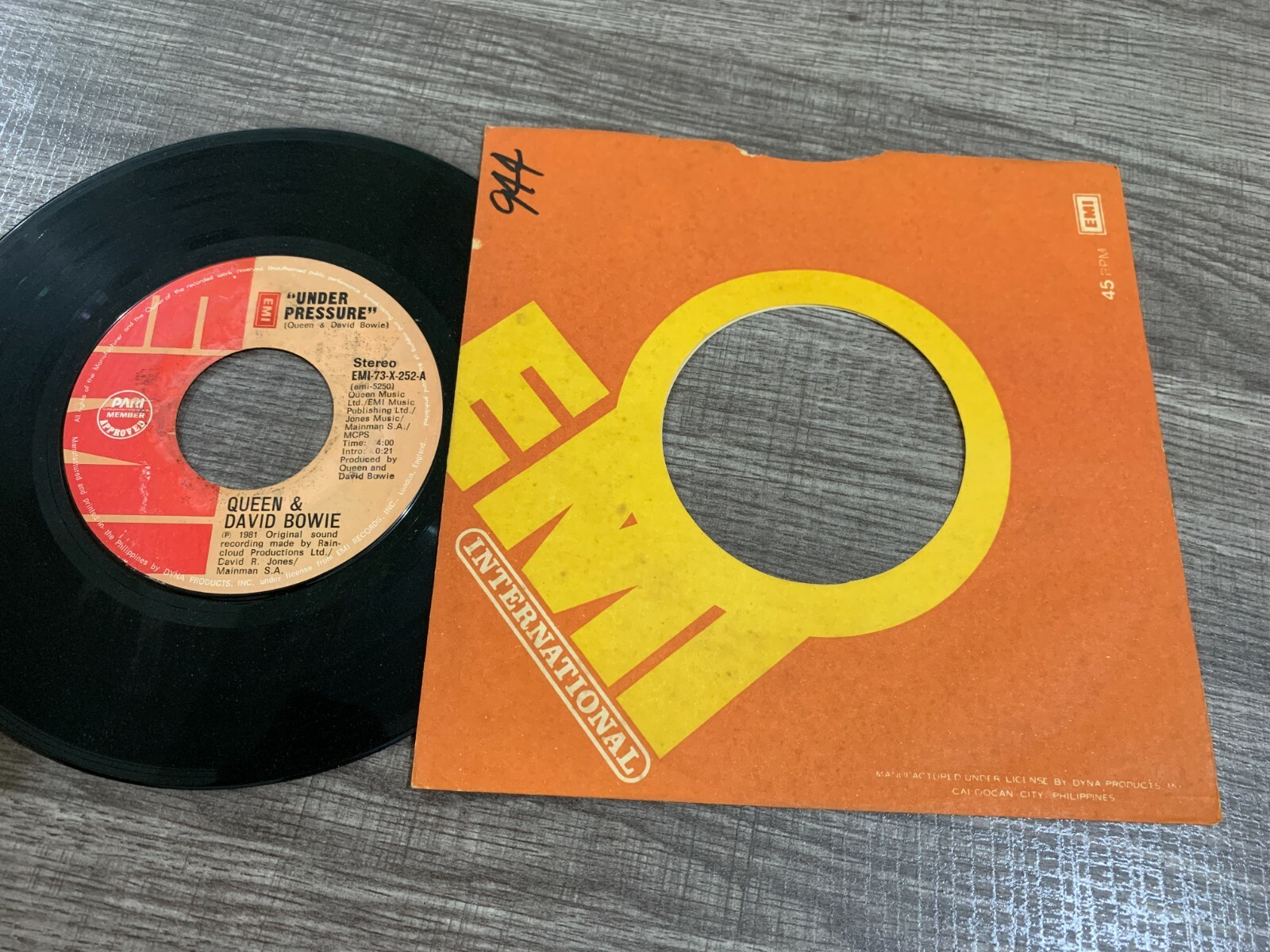 Queen 45 rpm Philippines 7" under pressure David Bowie