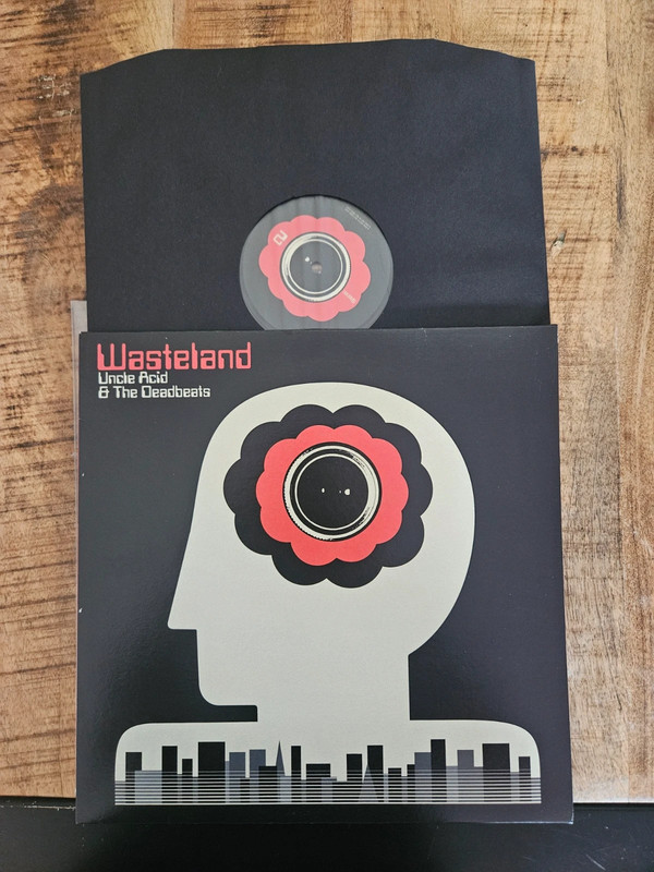 Wasteland de Uncle Acid & The Deadbeats. (LP)