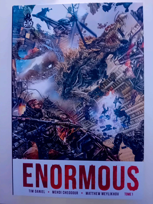 Enormous tome 1