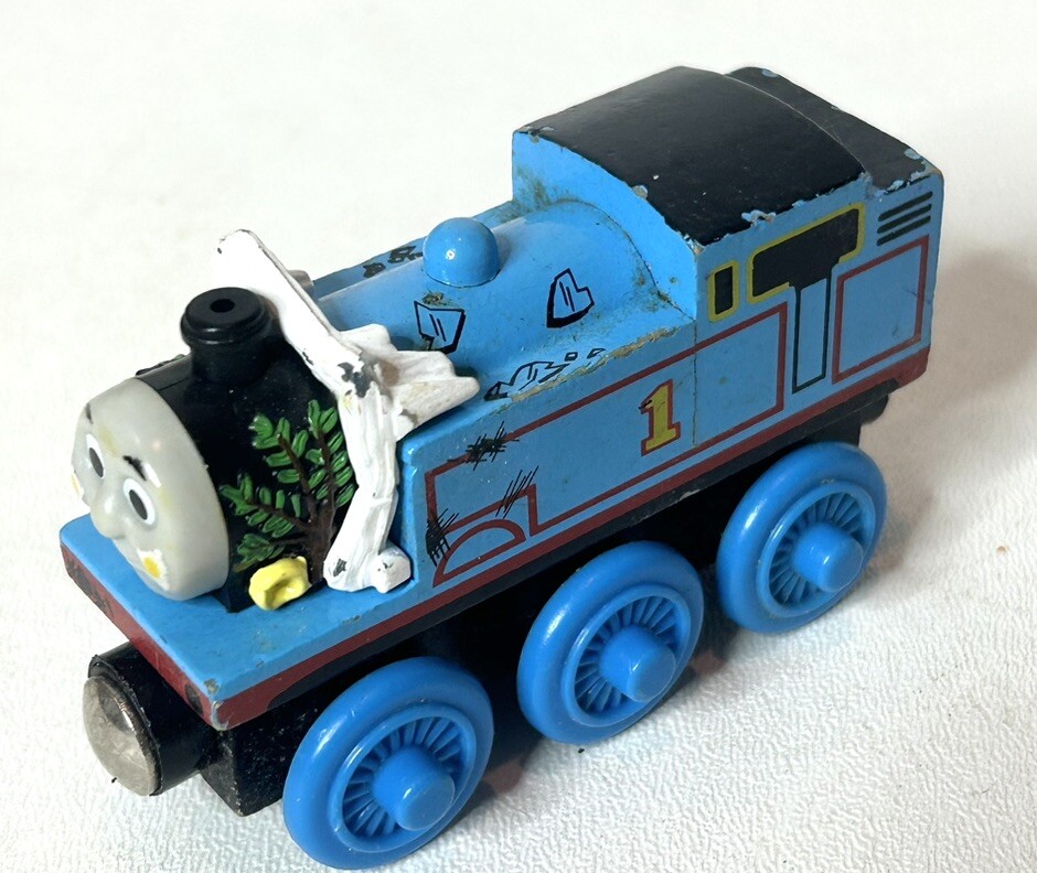 Thomas il treno Thomas in legno arriva a colazione auto magnetiche
