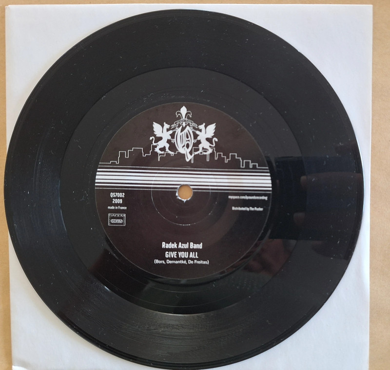 Soul 45t / SP Chynna Blue & The Radek Azul Band : Since I Let You Go -/EX Q-Sounds Pressage france