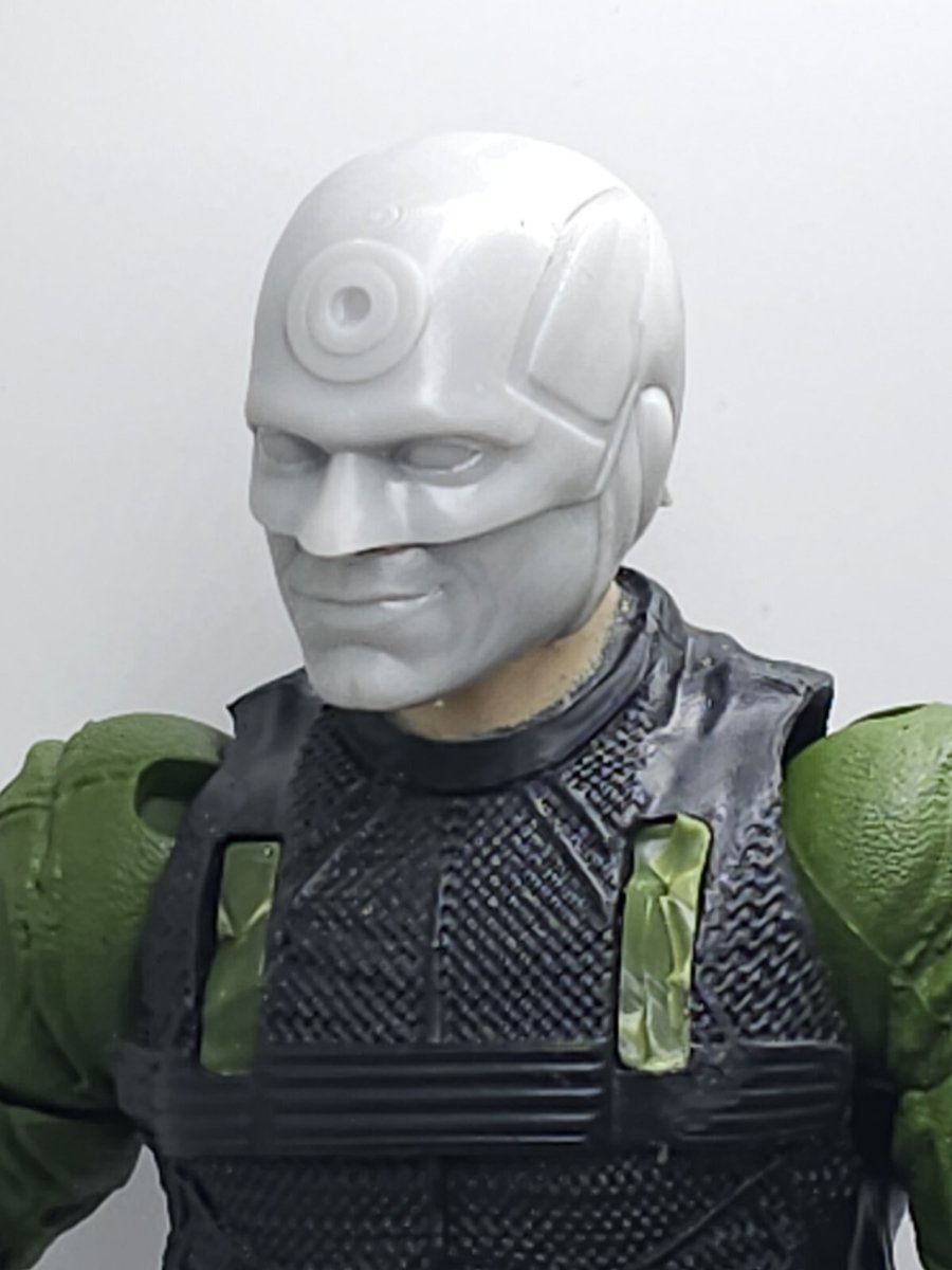 Stampa 3d BULLS EYE HEAD 1:10 7" selezionare scala DC Multiverse