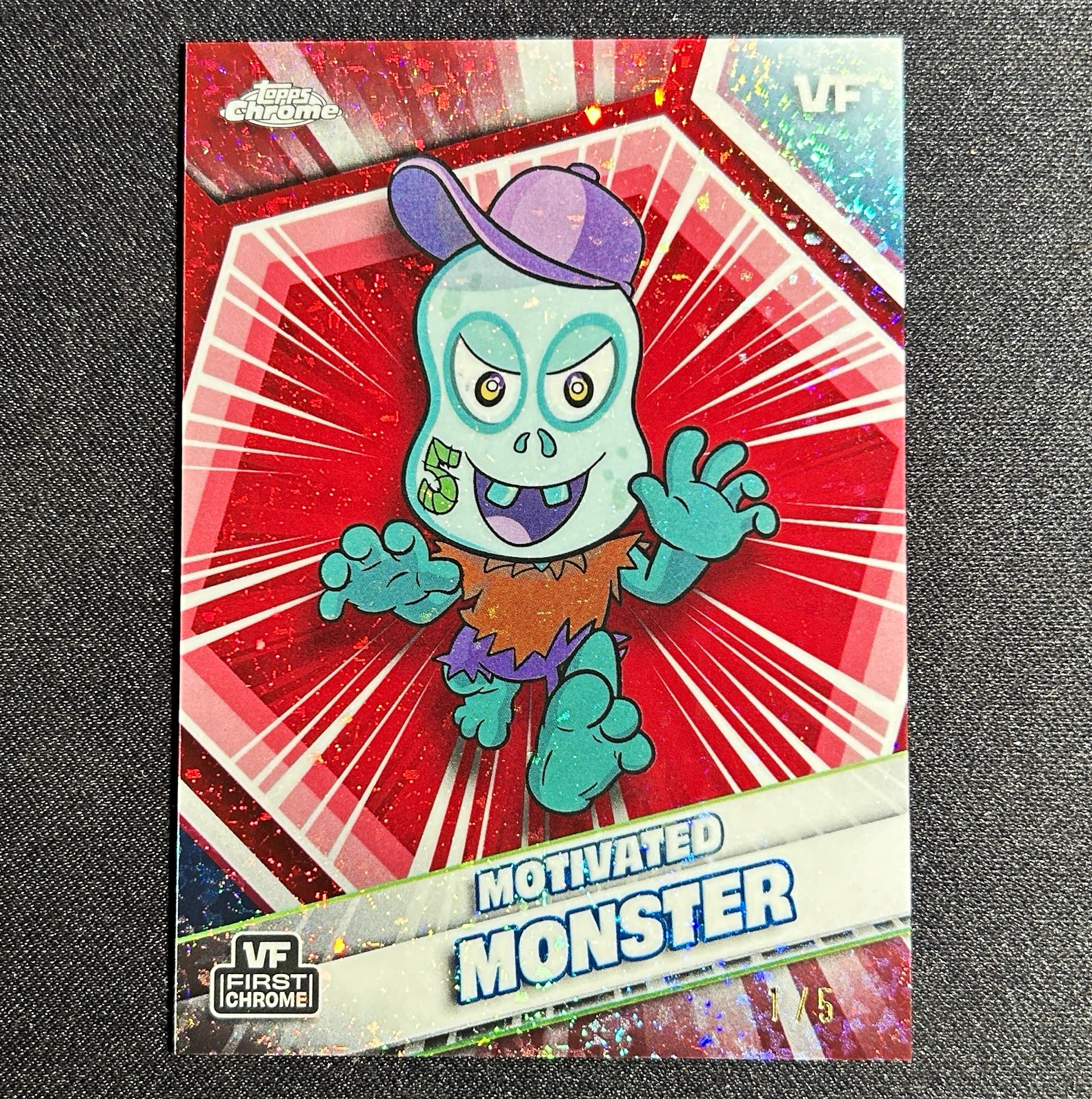 Book End 1/5 VeeFriends Topps Chrome Motivated Monster Red Mini Diamond 2026