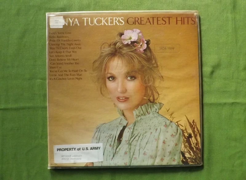 LP  33t  12".  Tanya Tuckers.  Greates Hits.   (Country)  1978.