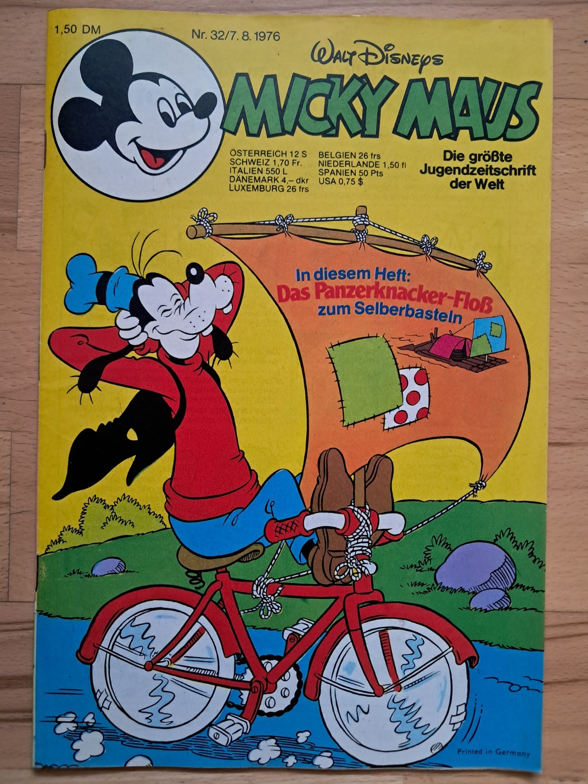 Topolino Walt Disney n.32 del 7.8.1976 con zattera schiacciano carri armati - OTTIMO