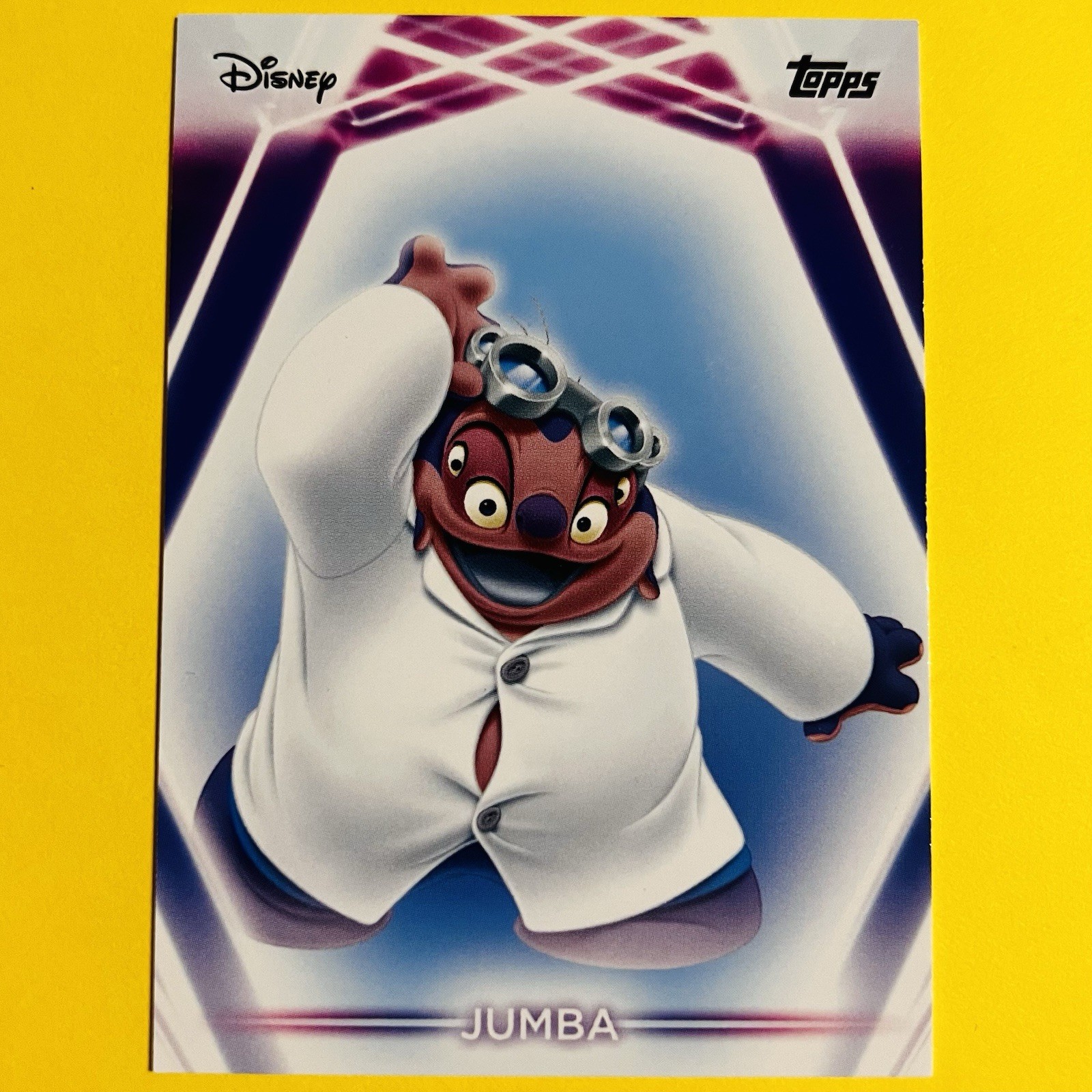 Carta base 2026 Topps Disney Neon Jumba #16 Lilo & Stitch