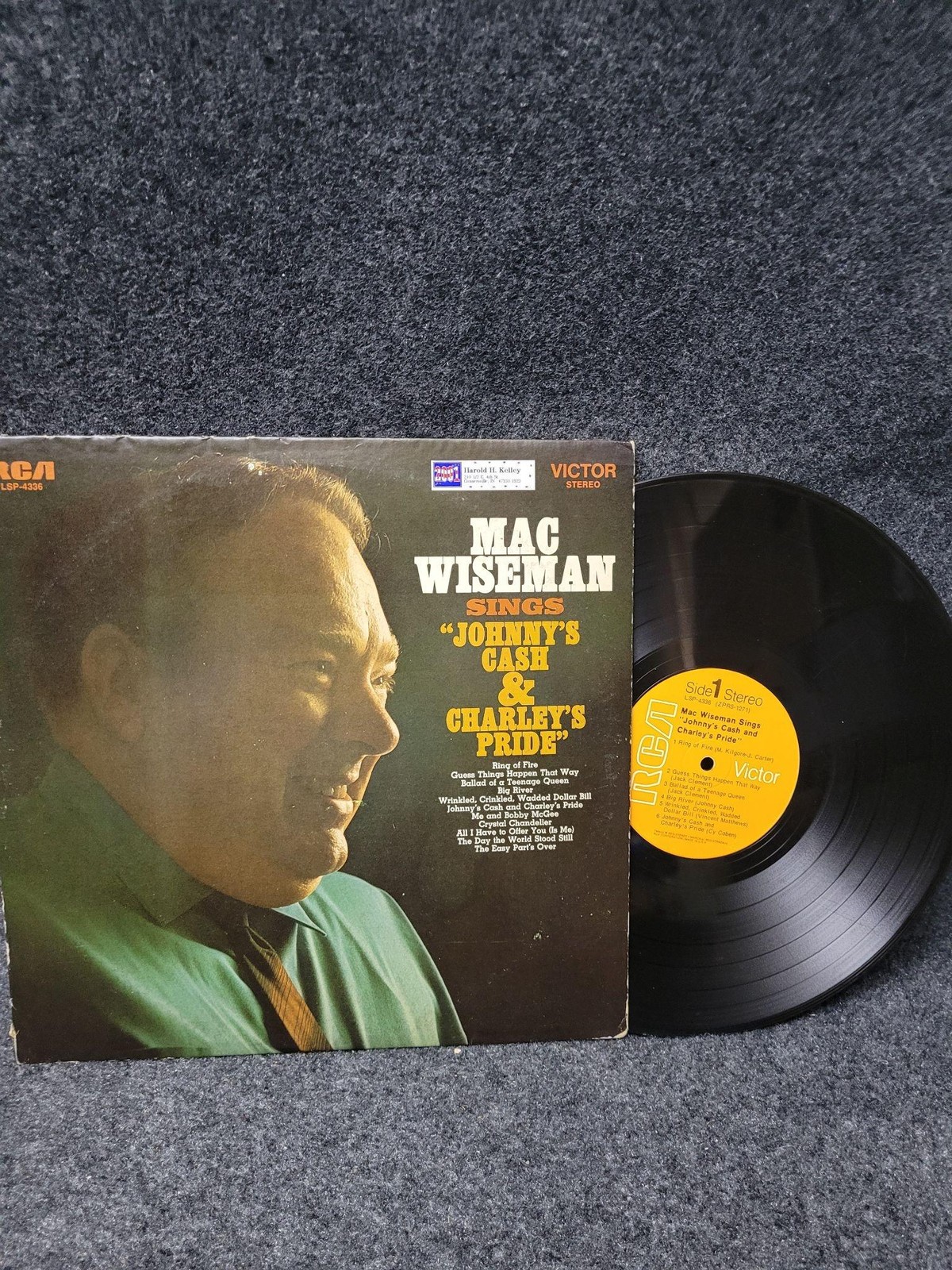 Vintage Mac Wiseman Sings Johnny's Cash & Charley's Pride Vinyl LP RCA Victor