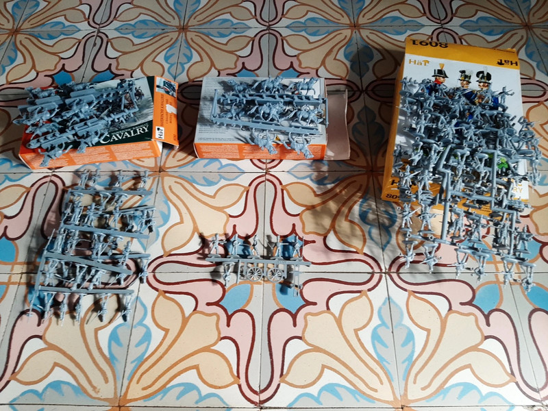 Lot de figurines 1/72 – Bavarois & Suédois (HaT Industries)