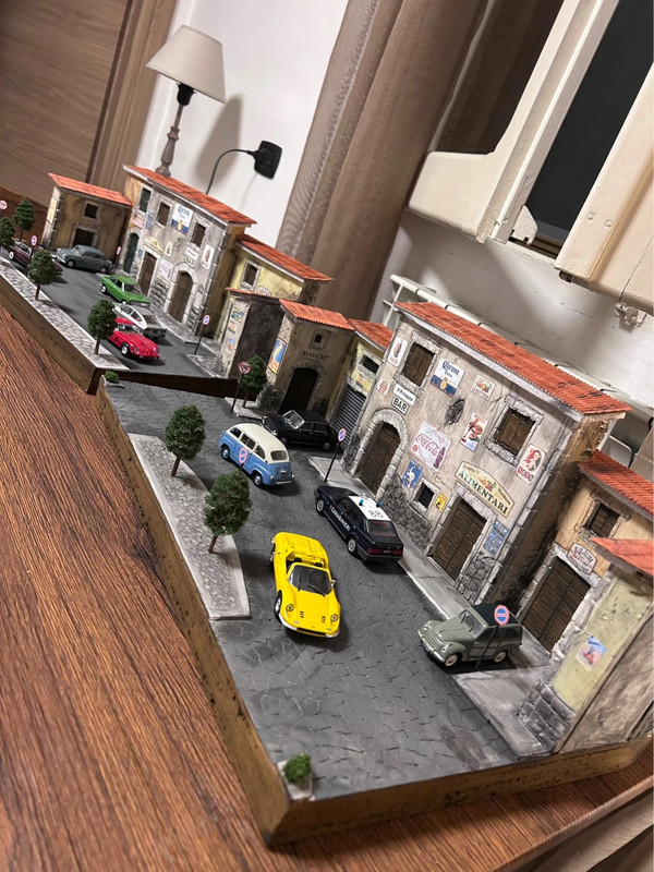 diorami piccolo borgo scala 1:43 leggere annuncio