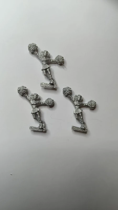 3 Bloodbowl Cheerleader