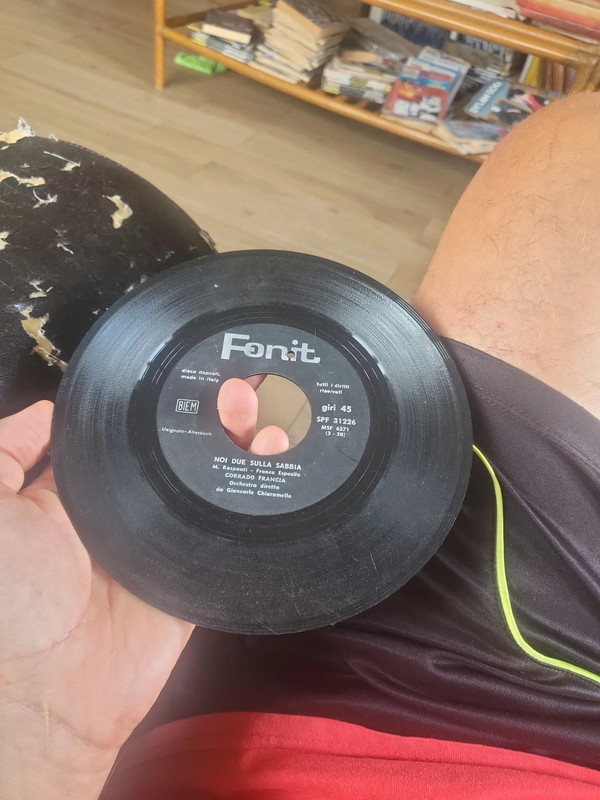 Vinile 45 giri Corrado Francia noi due sulla sabbia/la bocca e gli occhi