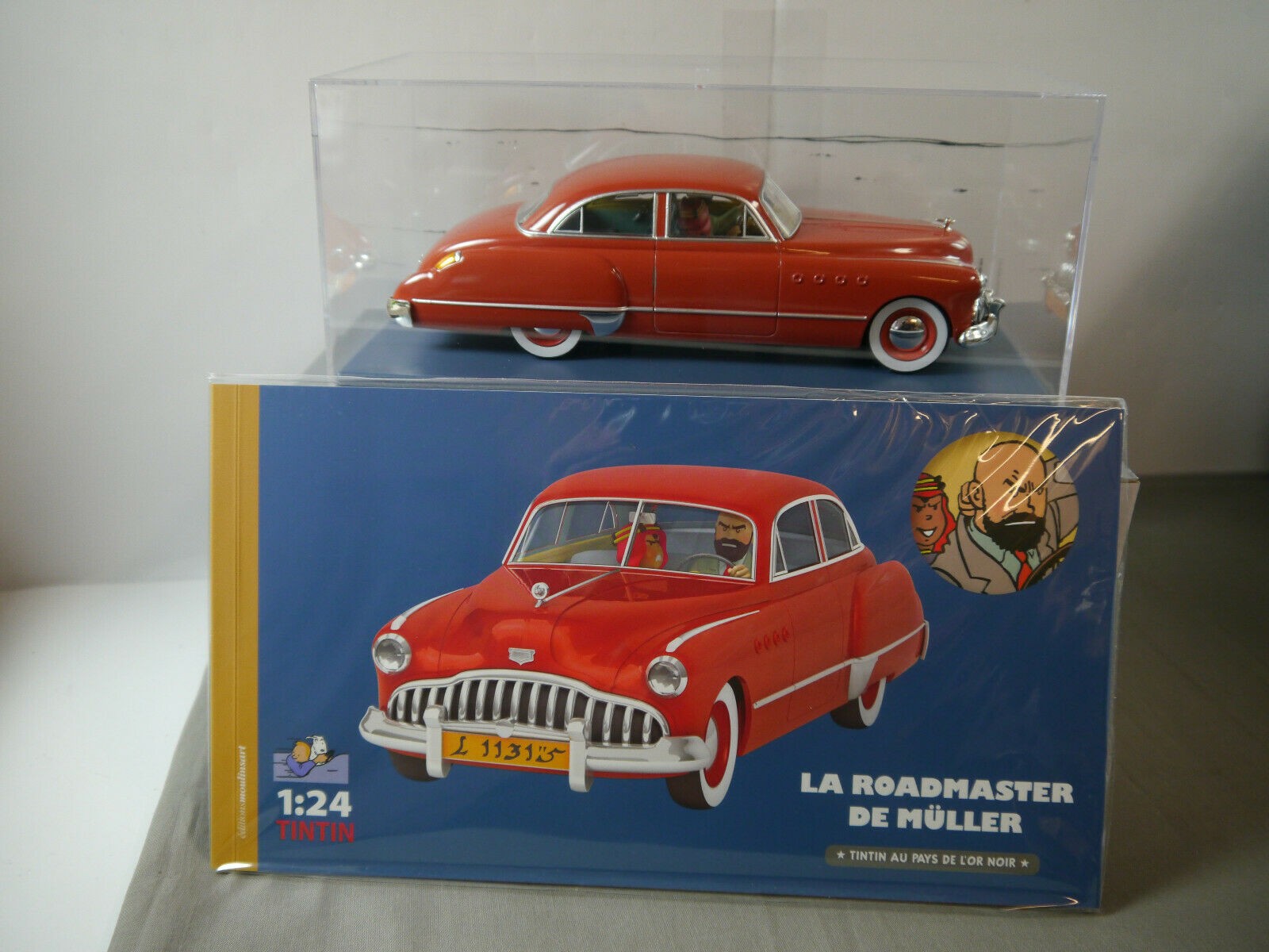 Modellino auto TIM & STRUPPI Tintin Buick Roadmaster 29923 Moulinsart 1/24
