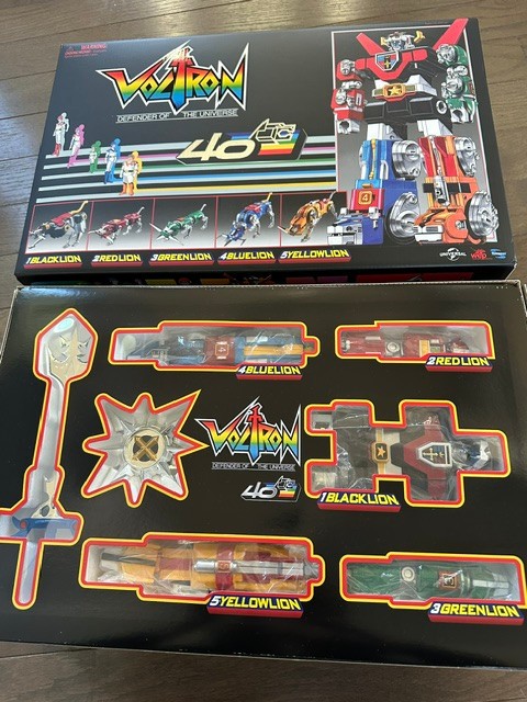 Toynami Voltron Defender of the Universe 40th Anniversary Collector's Set 