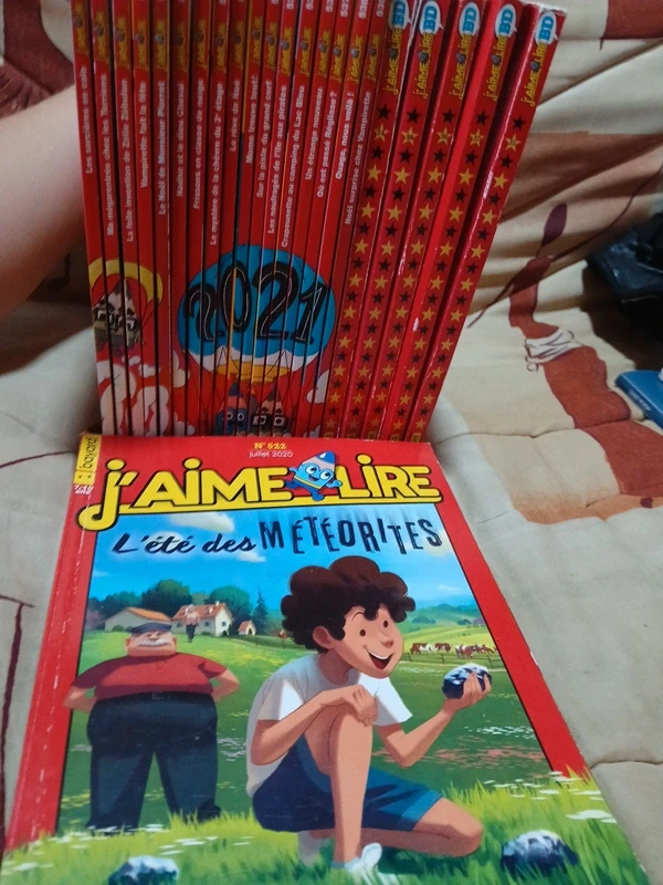 Lot de 23 jaime lire