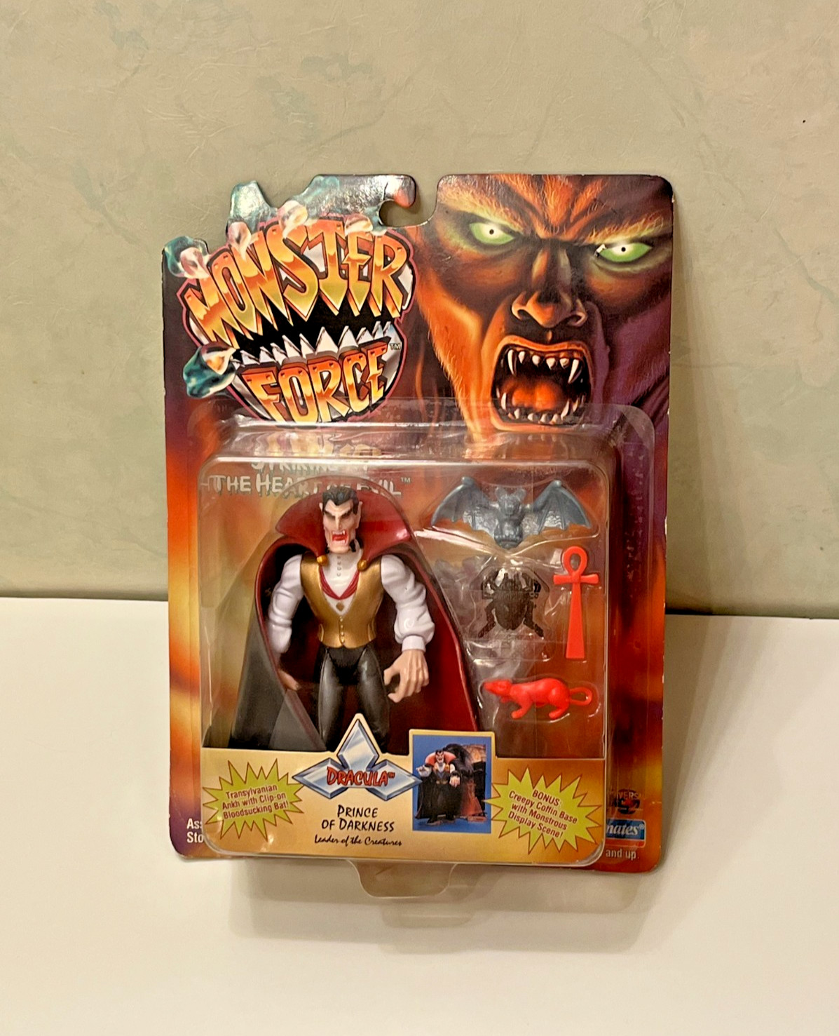 Figurine Monster Force Dracula prince of Darkness Playmates toys 1994 used box