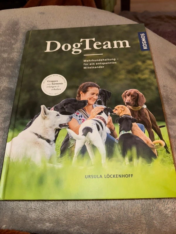 DogTeam: Mehrhundehaltung - für ein entspanntes Miteinander - Ursula Löckenhoff