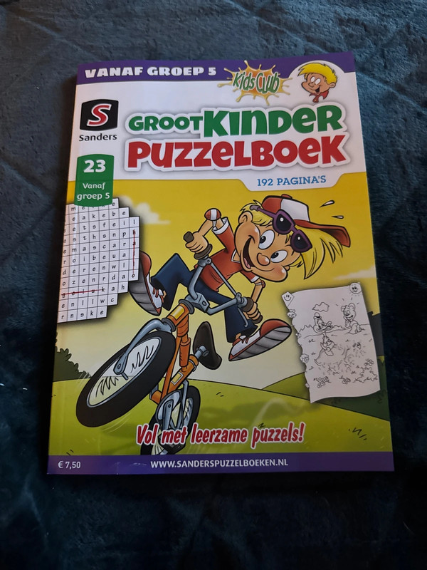 Groot kinder puzzelboek
