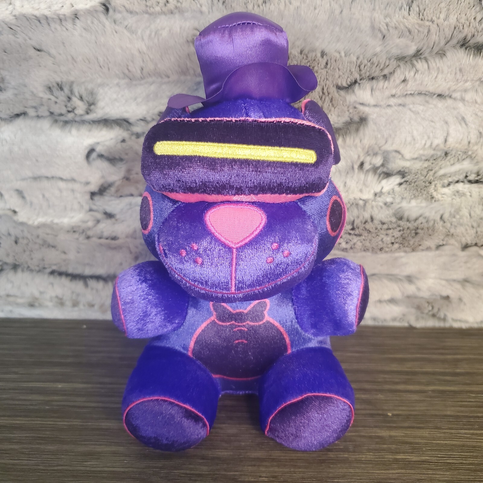 Peluche Funko Five Nights at Freddy's consegna speciale VR Freddy viola