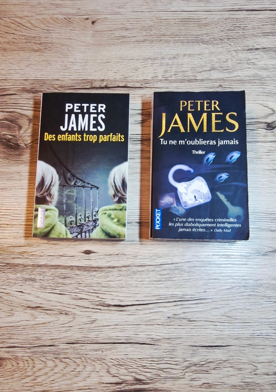 Lot de 2 Livres de Peter James