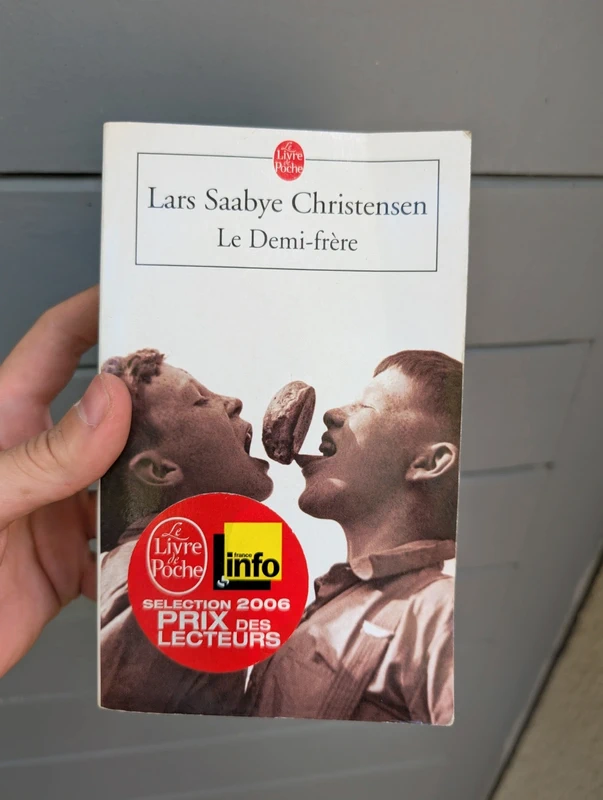 Livre "Le Demi-frère" Lars Saabye Christensen