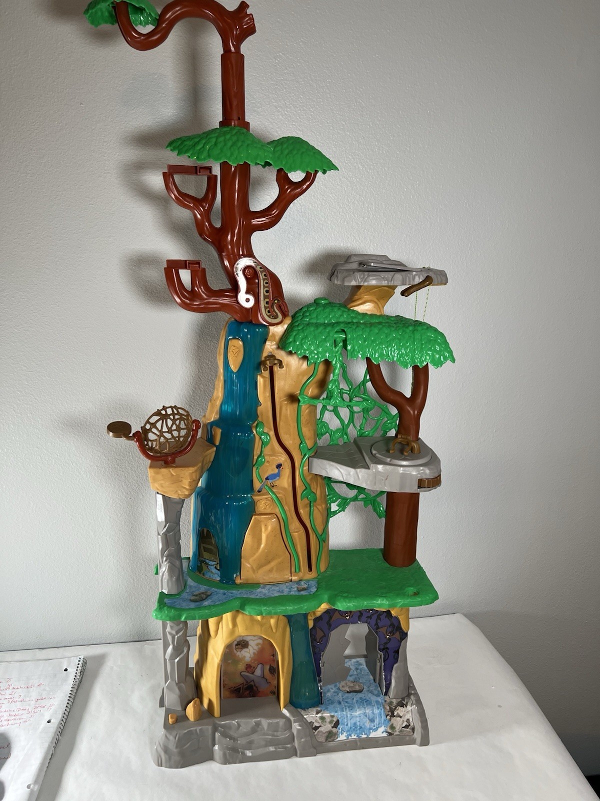 Disney La Guardia del Leone Addestramento Tana Playset Suoni e Luci