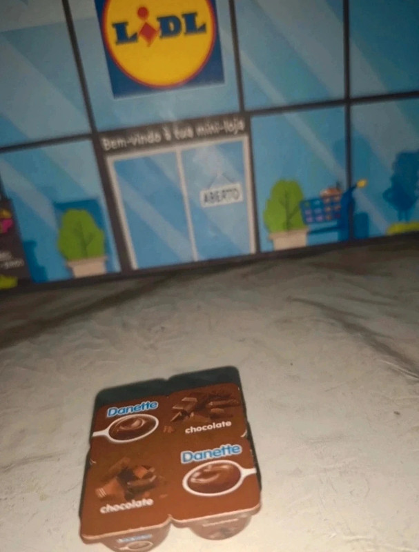 Brinquedo miniatura mousse