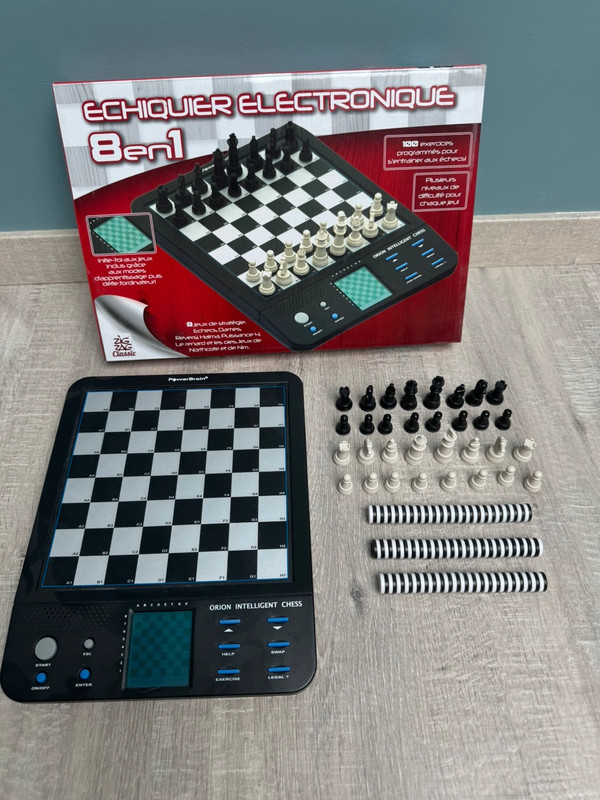 Échiquier magnétique 8 jeux de stratégies