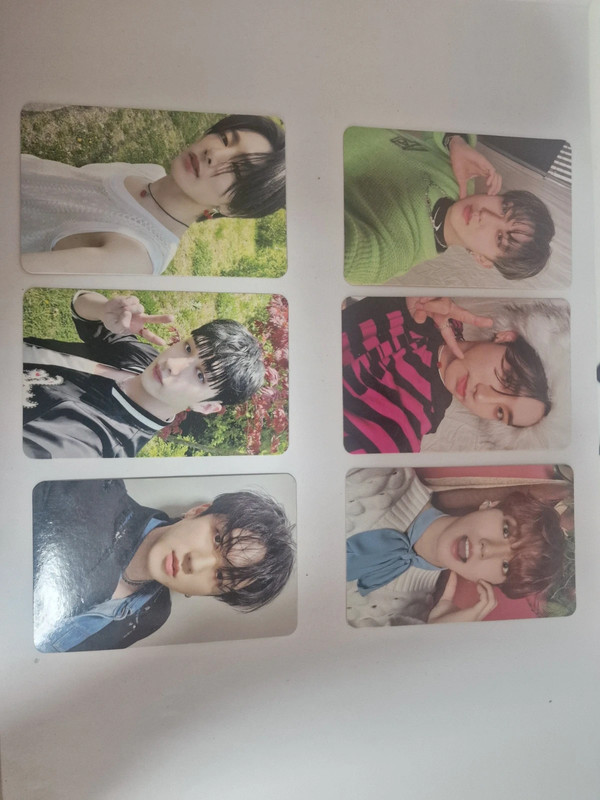 Kpop Photocards ( Straykids, Itzy, Enhypen )