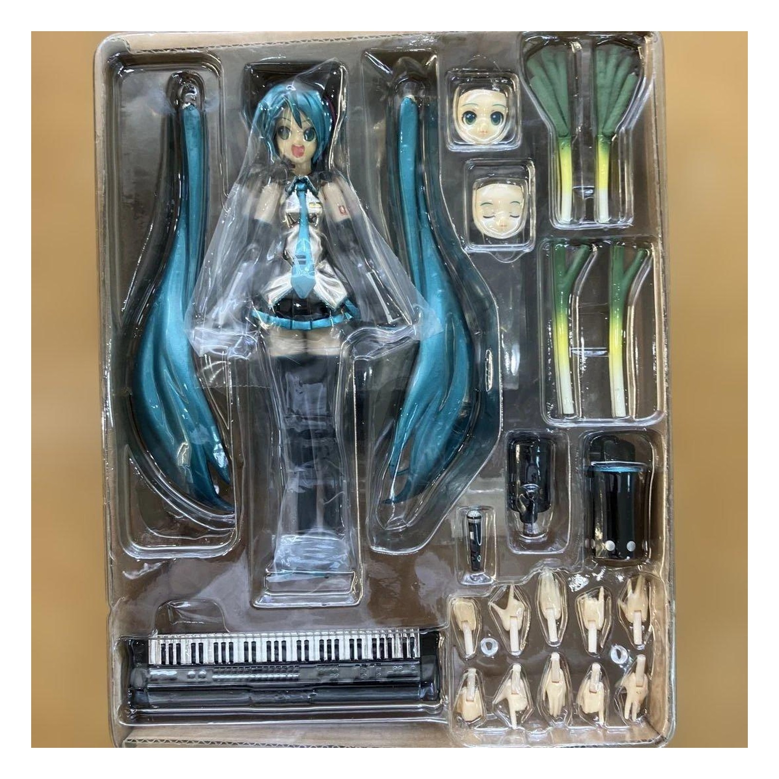 Soul Of Chogokin Limited Bandai Hatsune Miku Figura modello dipinta in metallo pressofuso