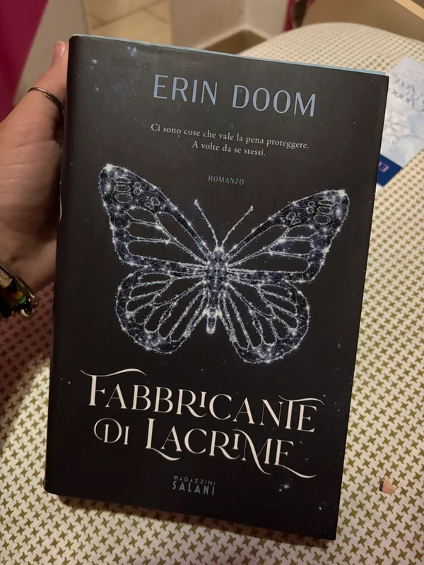 libro il fabbricante di lacrime di erin doom