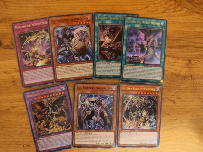 Lotto Yu Gi Oh - 30 carte mondo oscuro
