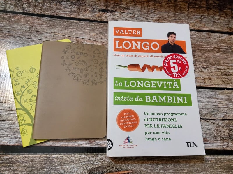 Libro + 1 Block notes.
