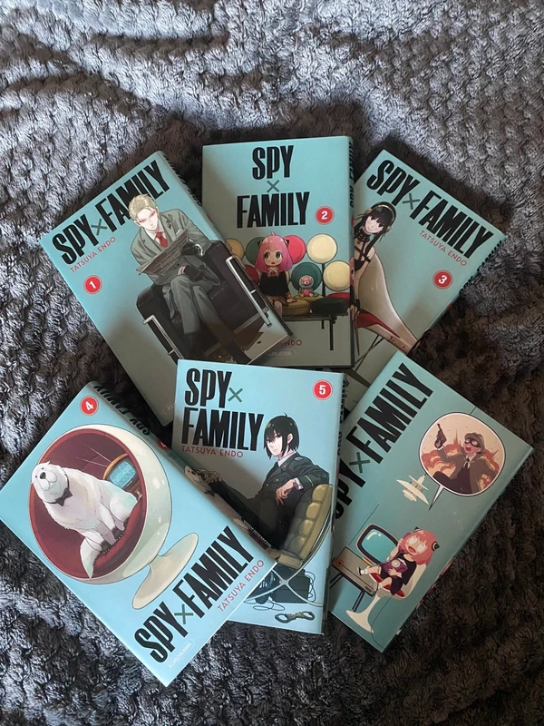 Lot manga spy family