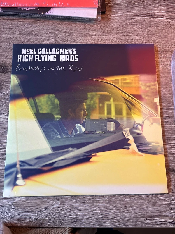 Noel Gallaghers High Flying Birds - Everybody’s on the run Vinyl