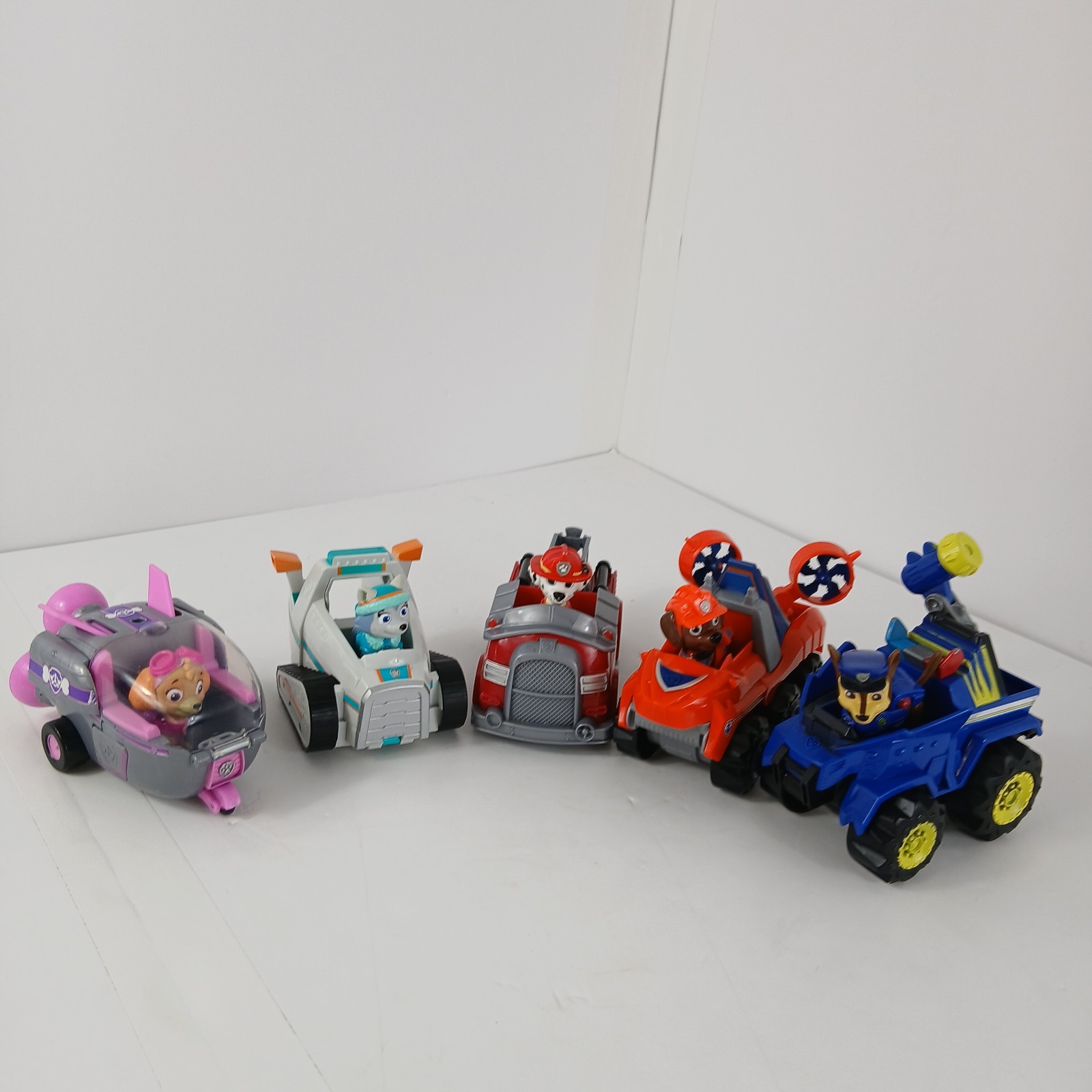 PAW Patrol 5 Vehicles & Matching Figures Chase Skye Marshall Zuma Rocky