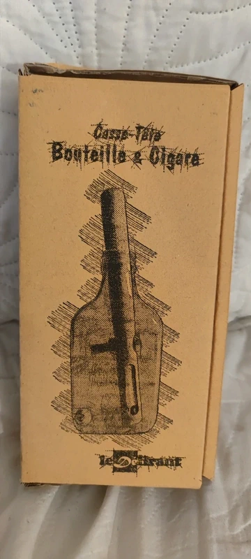 Jeu casse tête bouteille et cigare