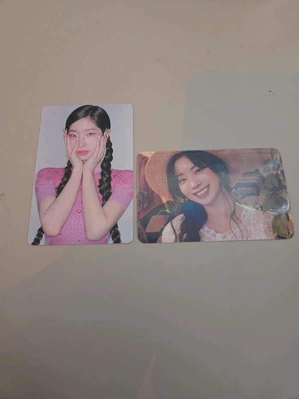 2 dahyun lomocards