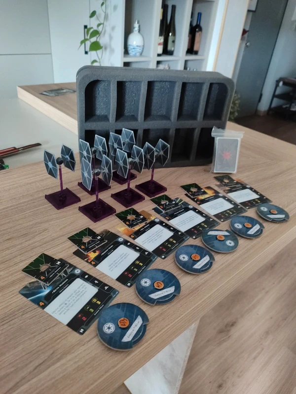 Squadriglia Tie/ln - X Wing + basi, carte e Feldherr