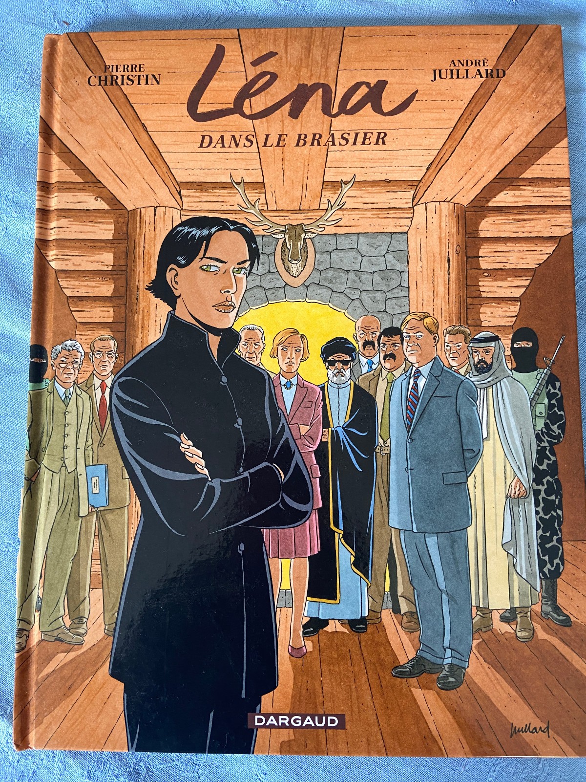 BD Léna dans le brasier - Juillard et Christin, Dargaud, 2020
