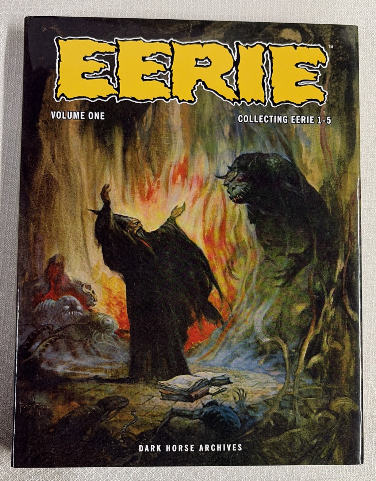 EERIE Volume 1 Dark Horse Archives copertina rigida (collezione Eerie 1-5) - ECCELLENTE