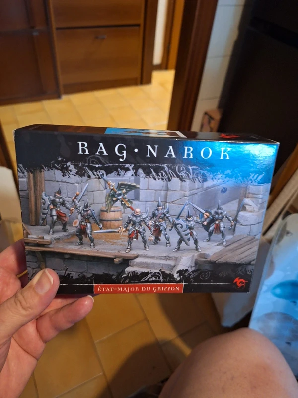 Confrontation RagNarok Etat-Major du Griffon Box Grem01 Rackham