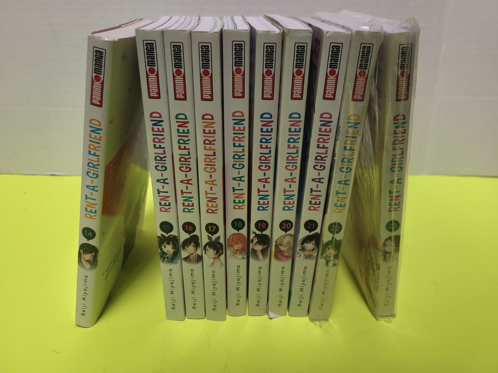 Lotto manga Rent A Girlfriend volume dal 14 al 23 versione SPAGNOLA (22-23 nuovi) Spagna